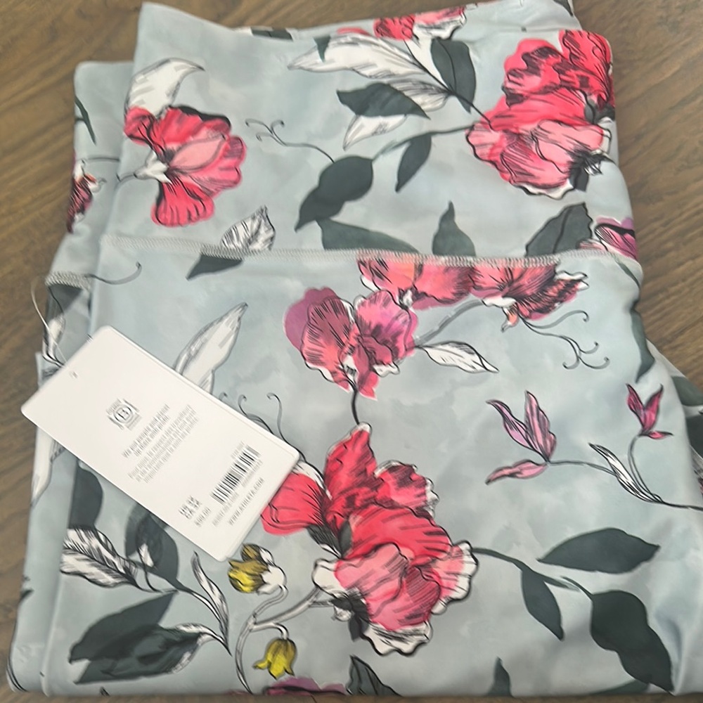 ATHLETA ELATION TIGHT FLORAL PRINTED